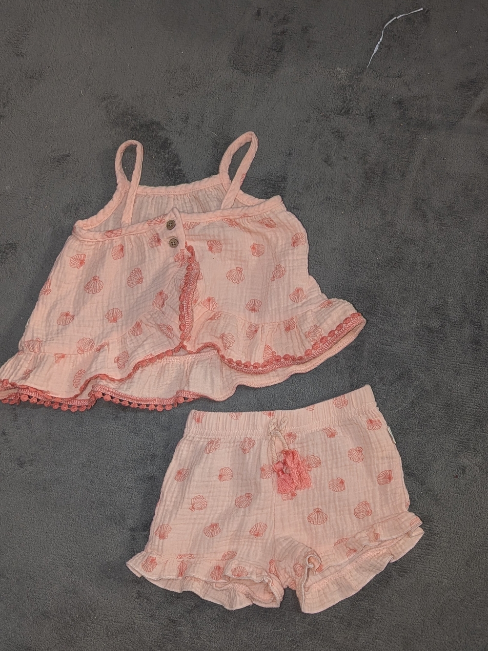 Rabbit + Bear Organic Salmon Shell-Print Baby Shorts Set
